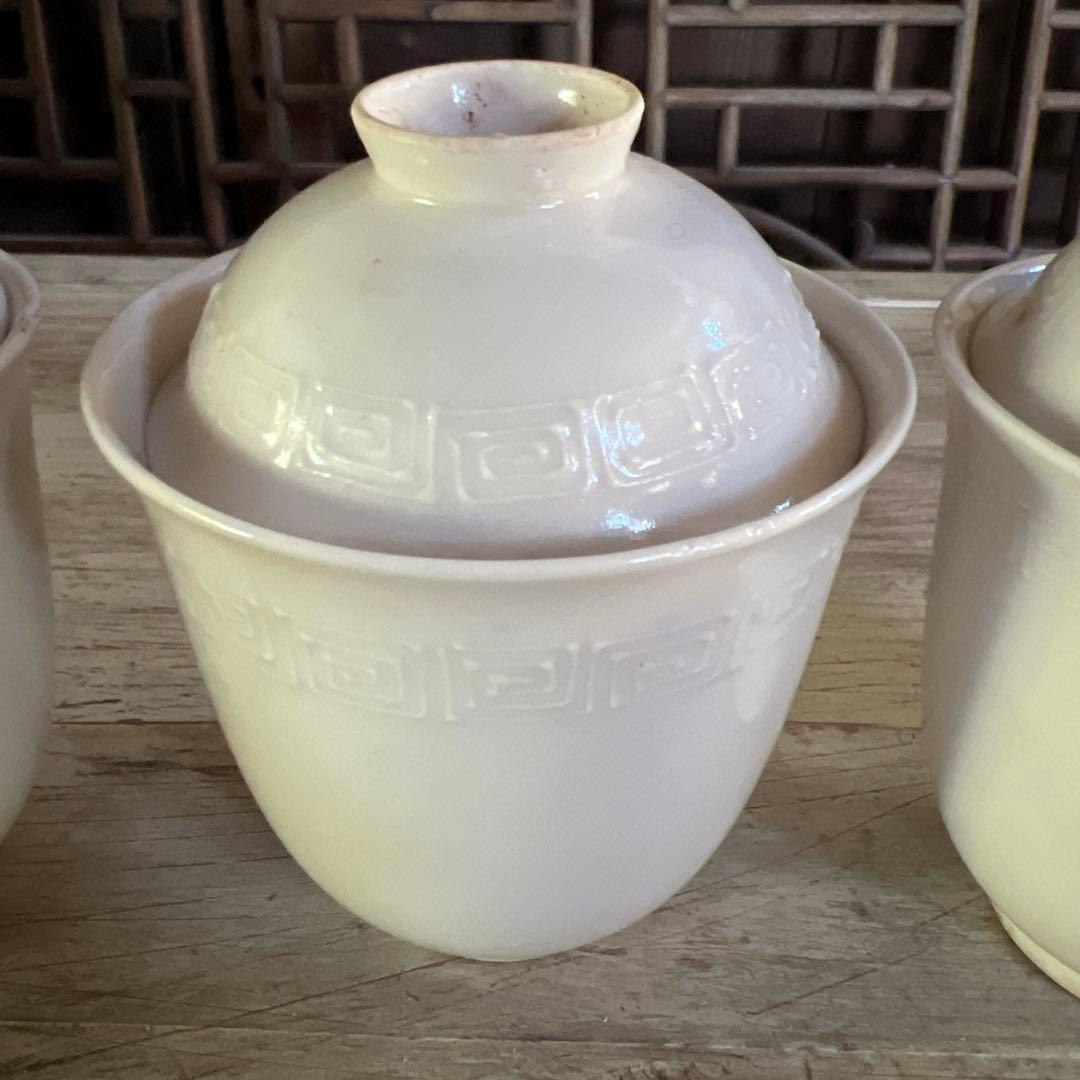 実家整理　古い白磁の蓋茶碗　五客　中国？