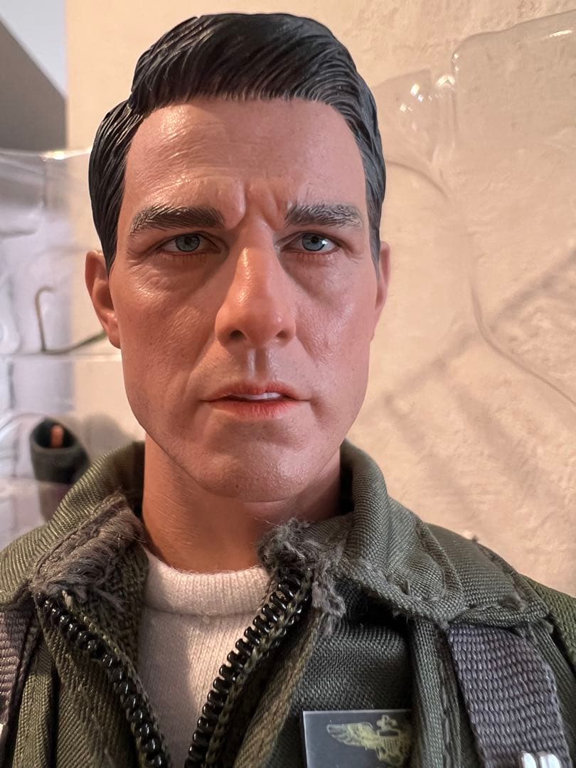 【新品未使用】トム・クルーズTOP GUN トップガン フィギュア