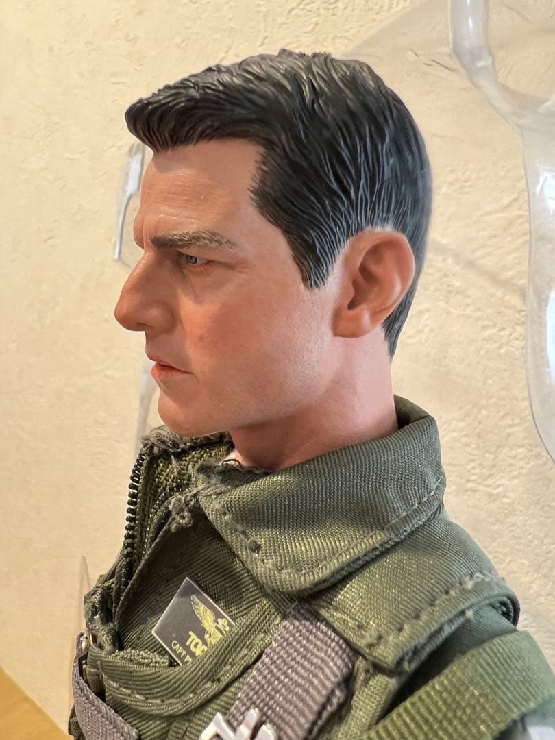 【新品未使用】トム・クルーズTOP GUN トップガン フィギュア