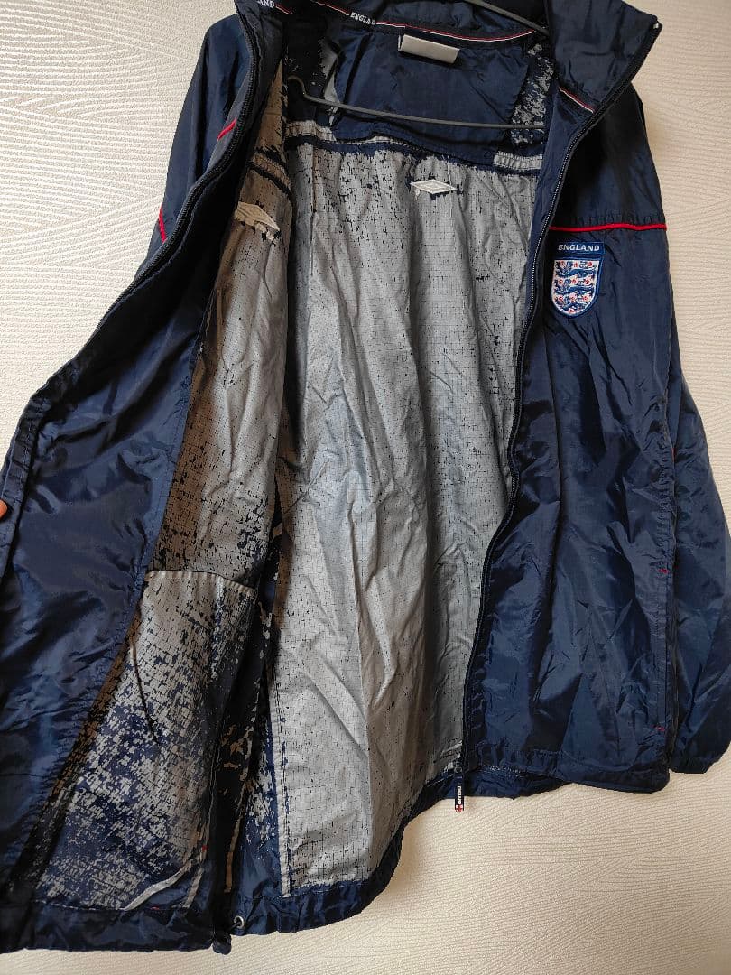アンブロ UMBRO イングランド代表 ナイロンジャケット M 紺 希少