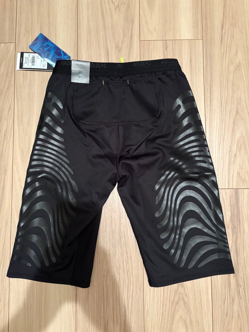 adidas ランニングタイツ ショーツ Mサイズ 新品未使用