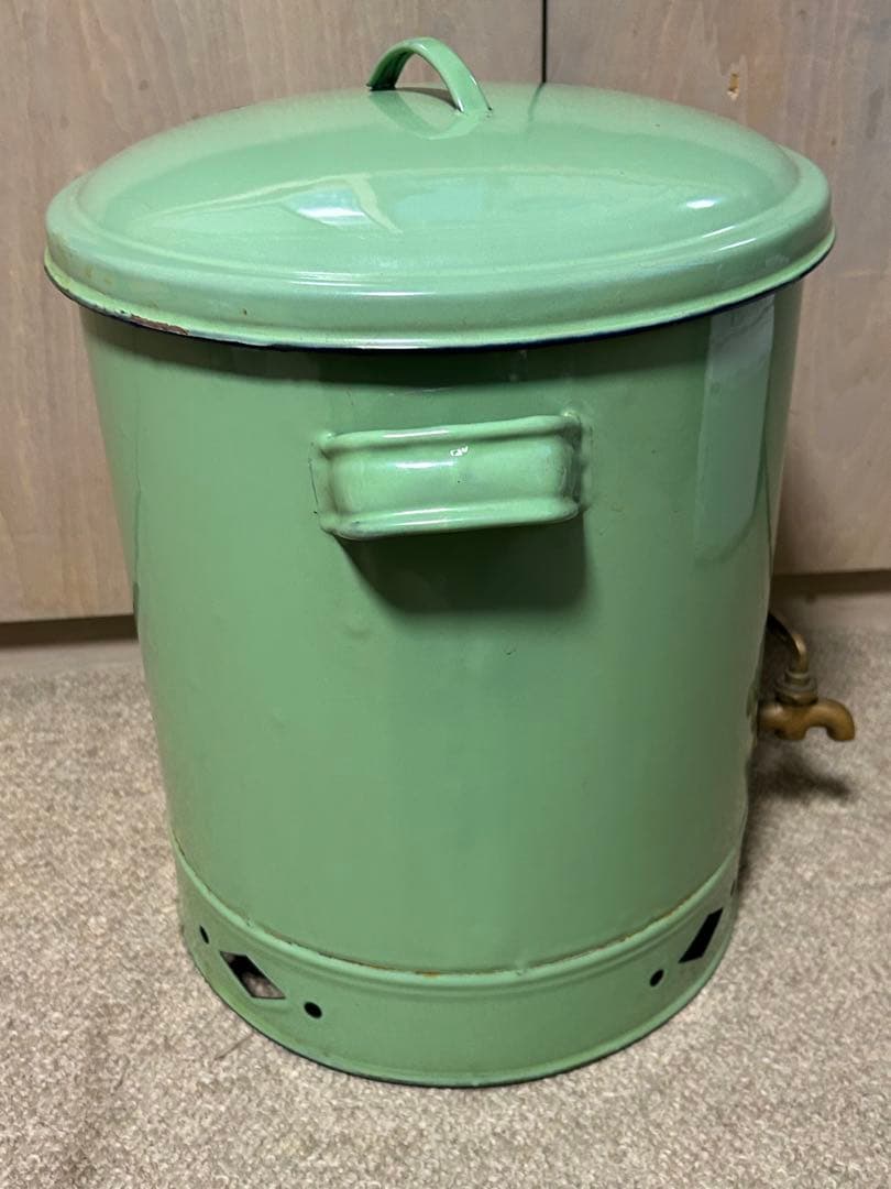 昭和レトロ　ホーロー　琺瑯　タンク　ウォータージャグ　ポット　水瓶　コック付き