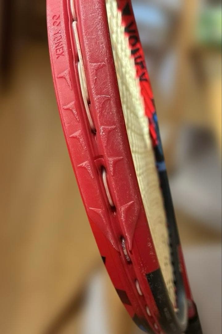 YONEX VCORE 100L テニスラケットＧ1 　グリップテープ付