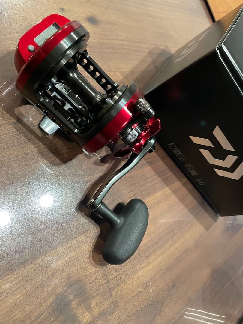 新古品 幻覇王 石鯛　40 ダイワ DAIWA リール