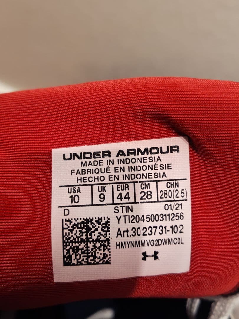 UNDER ARMOUR　アンダーアーマー　ゴルフシューズ