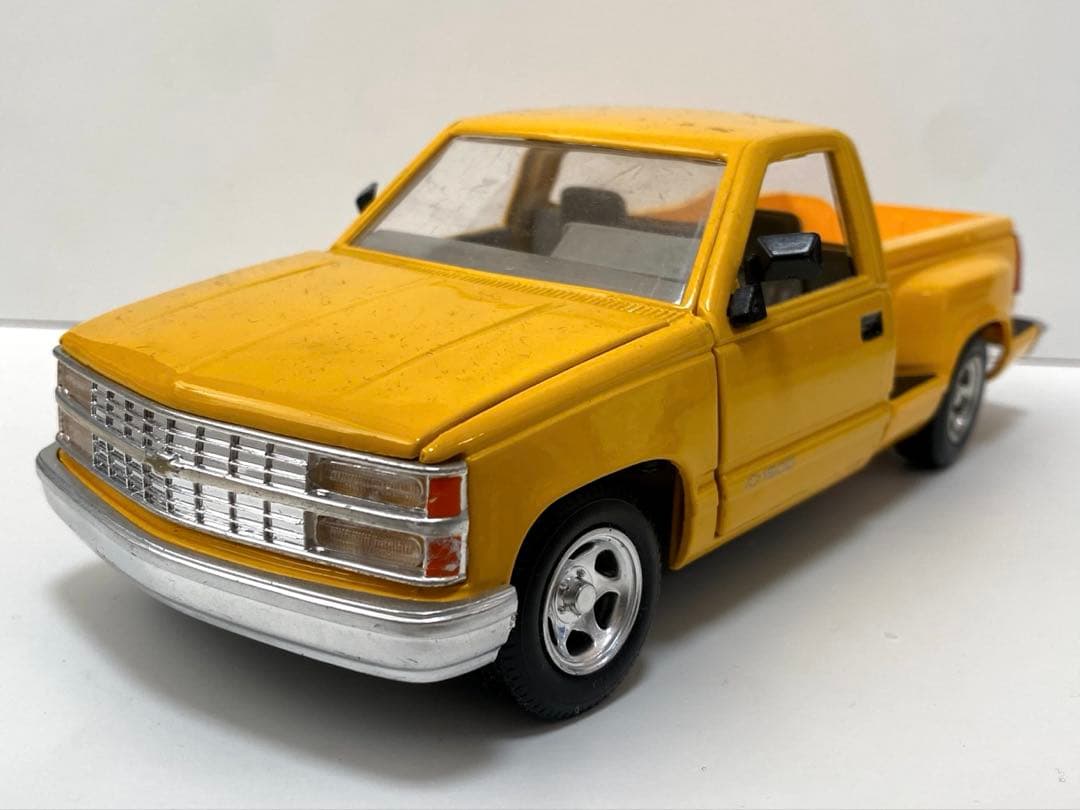 1/24 シボレー　C1500 ステップサイド　ミニカー