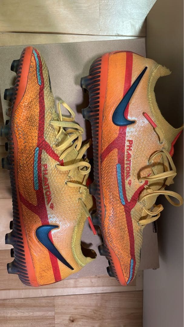 Nike Phantom サッカーシューズ スパイク