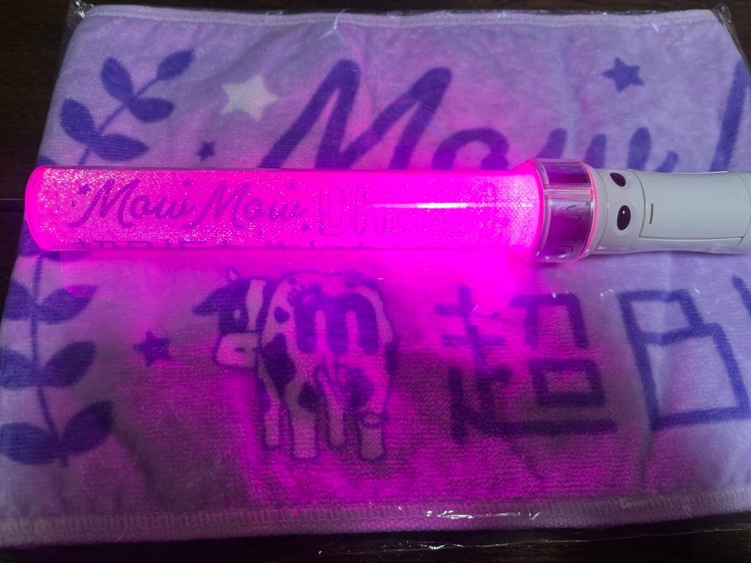 M!LK ペンライト　タオル付き