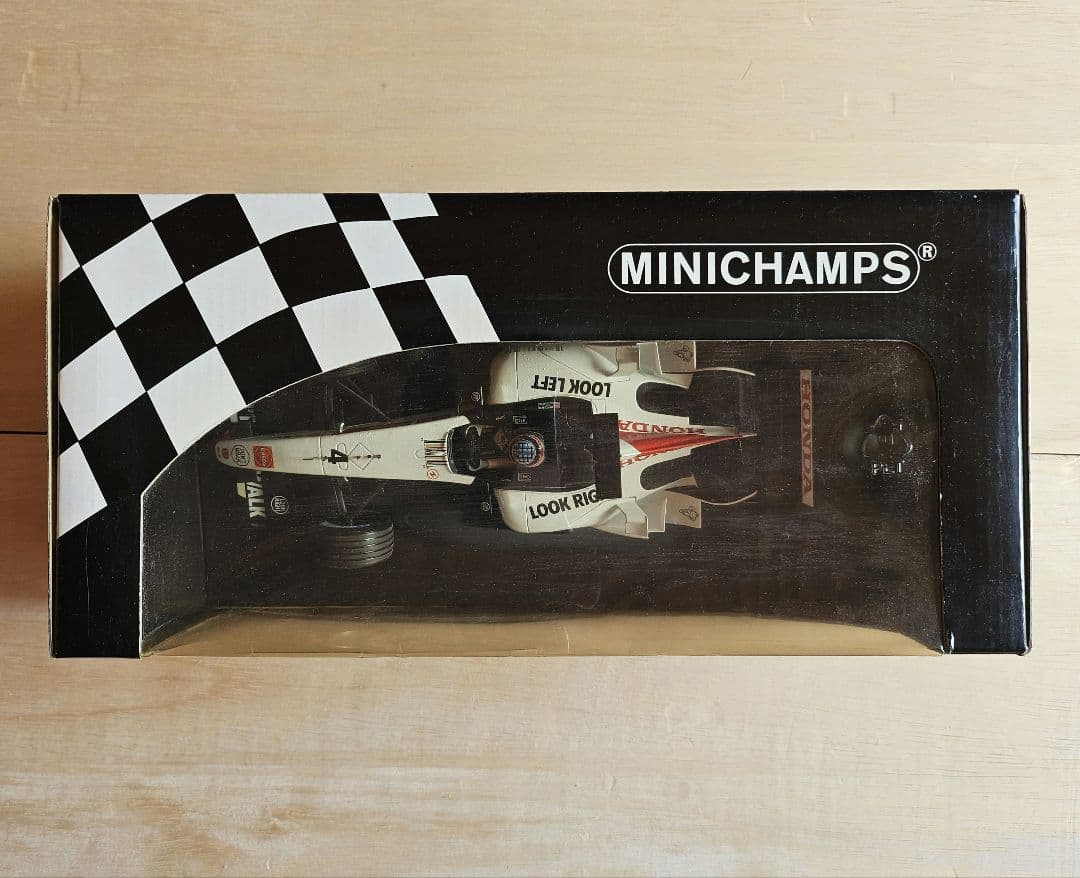 ミニカー MINICHAMPS 1:18 BAR Honda F1