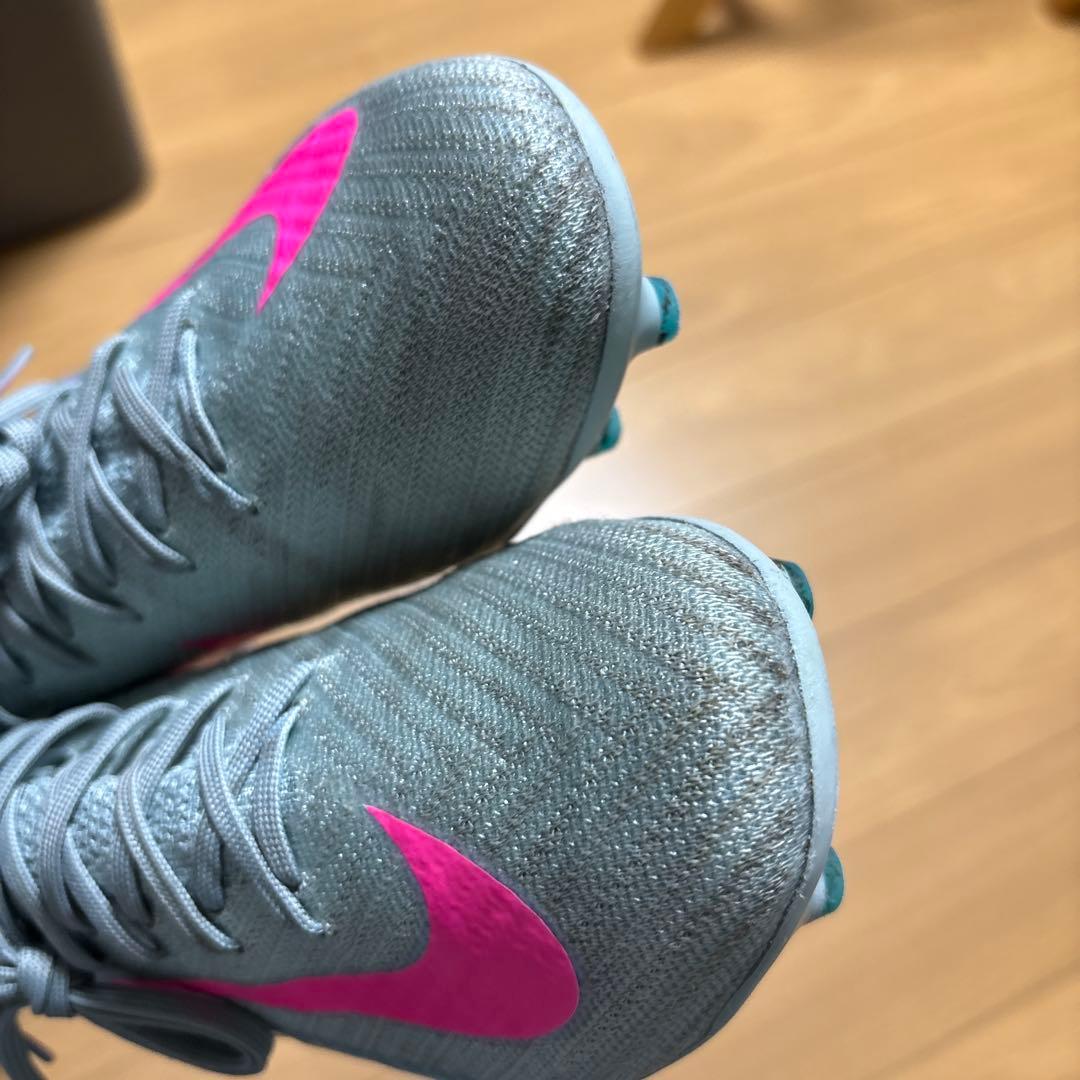 Nike サッカーシューズ マーキュリアルヴェイパー16