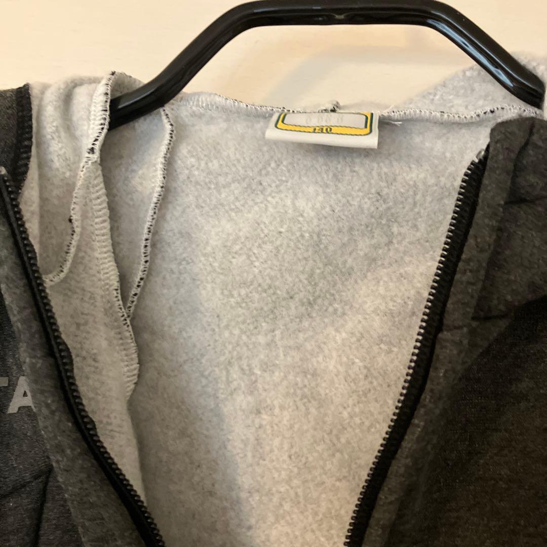 新品　紙タグ付き　ATHLETA グレー スウェットセット　ジャージ上下　140