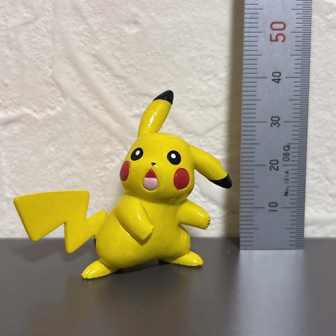 【希少】 レアポーズ　ピカチュウ　ポケモン　フィギュア