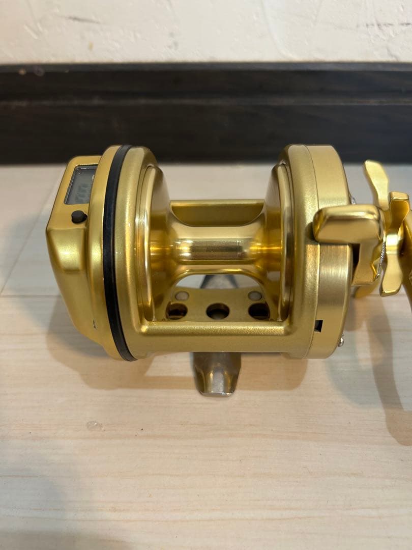 【美品】シマノ 海魂 3000T SHIMANO カイコン