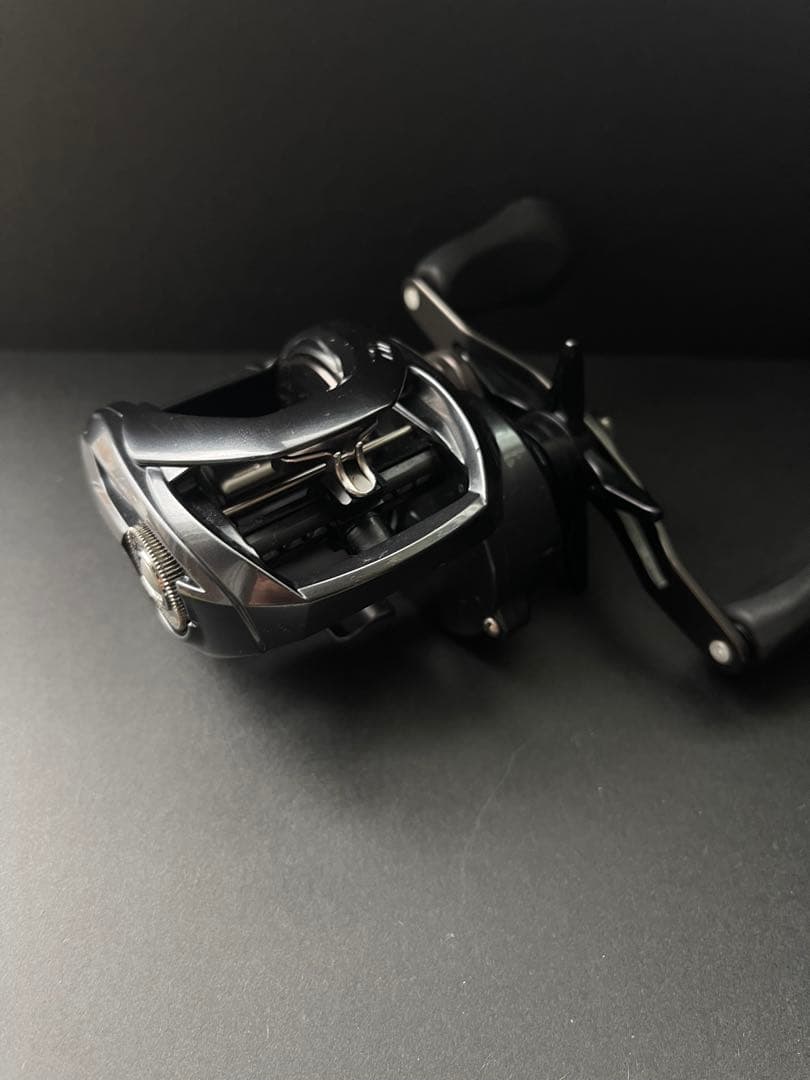 美品 ダイワ 21 タトゥーラ TW 400 HL Tatula 400HL