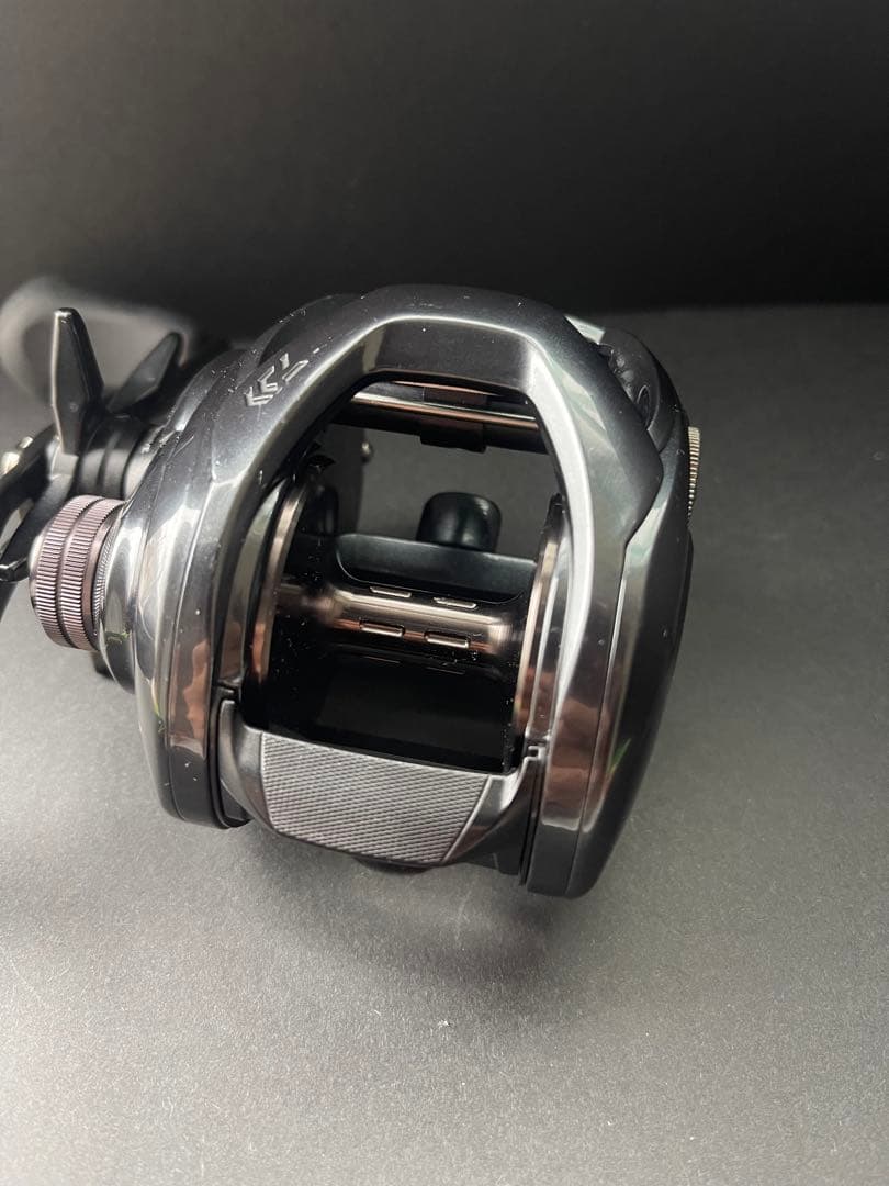 美品 ダイワ 21 タトゥーラ TW 400 HL Tatula 400HL