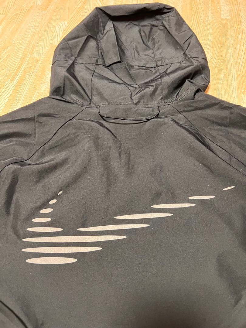 新品未使用　Nike ウィンドブレーカー ブラック Lサイス