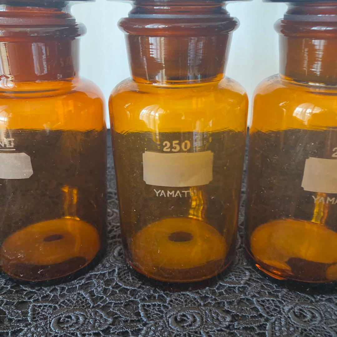 レトロ ガラス瓶 薬瓶 標本瓶 ボトル アンバー　 3本セット