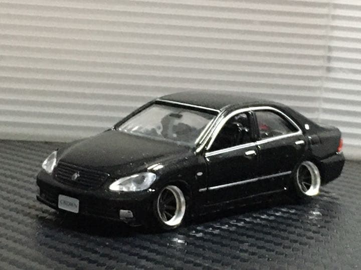 ミニカー　1/64 トヨタ　クラウン　改造