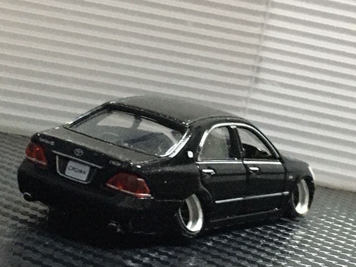 ミニカー　1/64 トヨタ　クラウン　改造