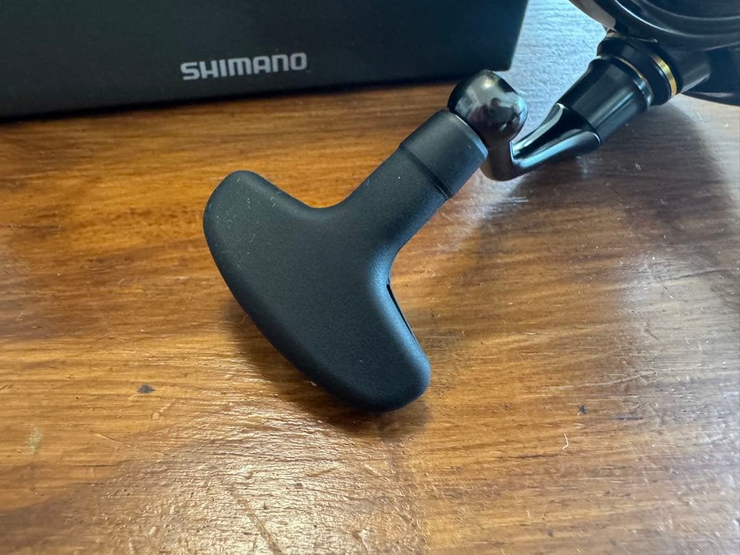 SHIMANO 24TWIN POWER 3000MHG スピニングリール
