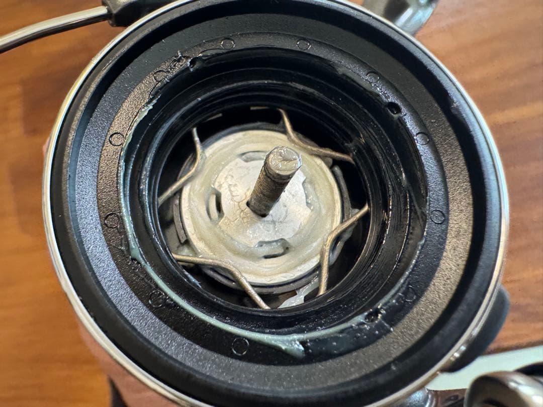 SHIMANO 24TWIN POWER 3000MHG スピニングリール