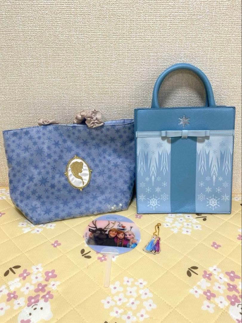 【最終価格】アナと雪の女王 エルサ バッグ ミニうちわ アクリルキーホルダー