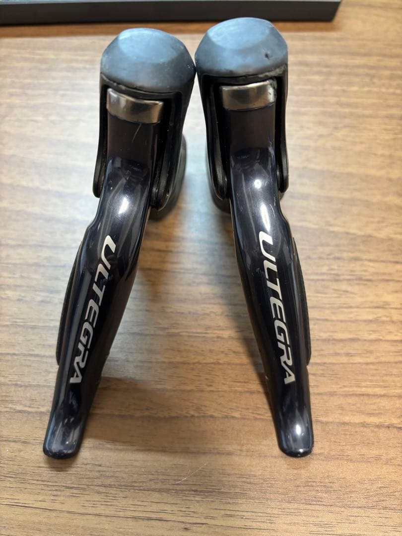 ULTEGRA 6870 Di2 シフター