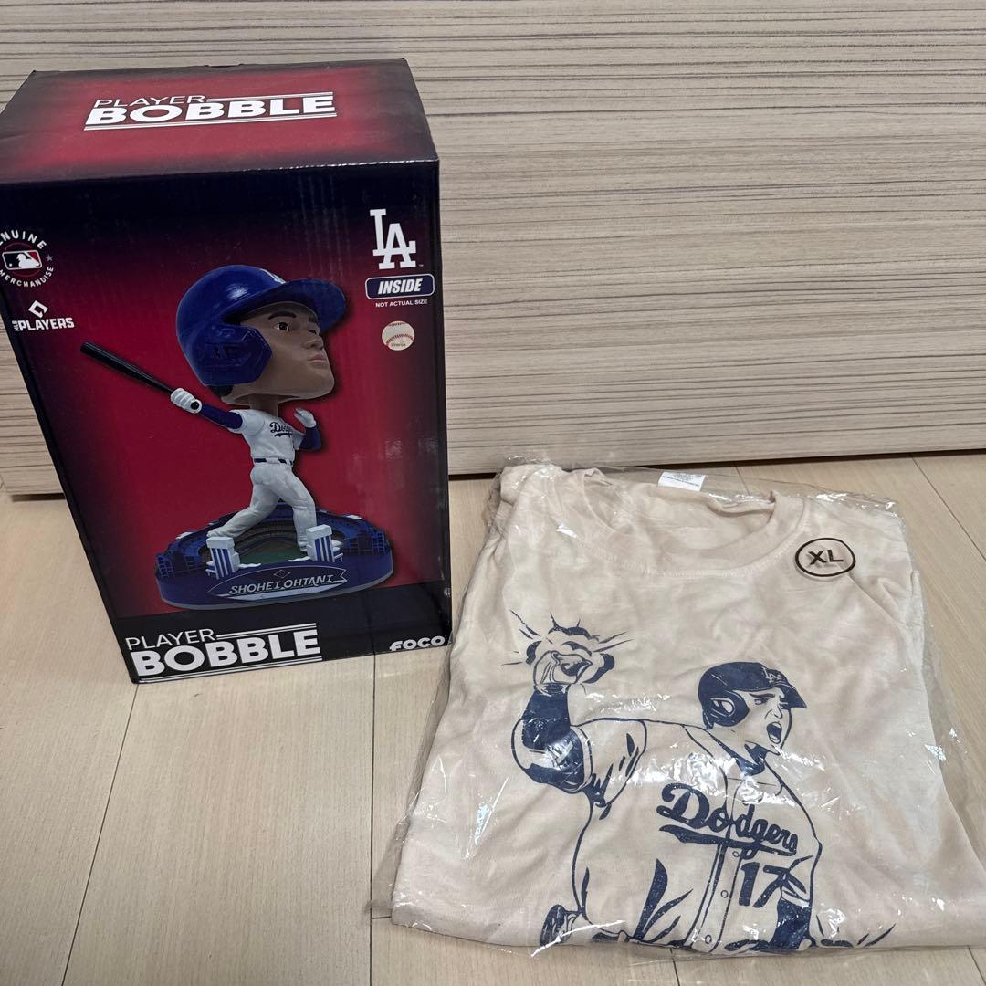【非売品】大谷翔平 ボブルヘッド、記念Tシャツ XLサイズ