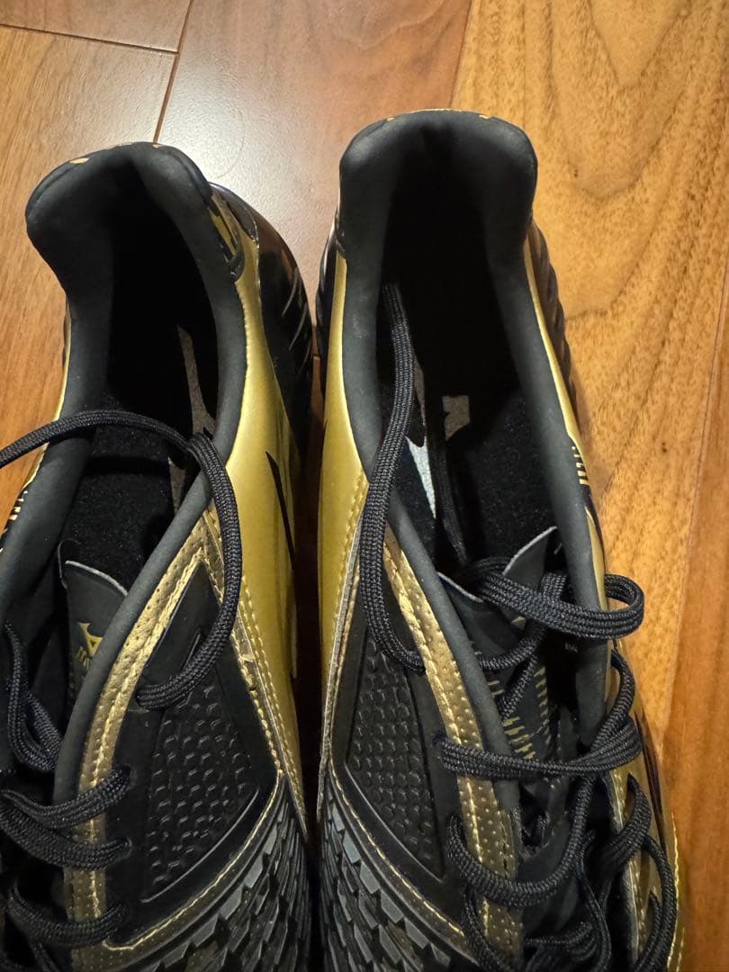 Mizuno Rebula ゴールド ブラック スパイク