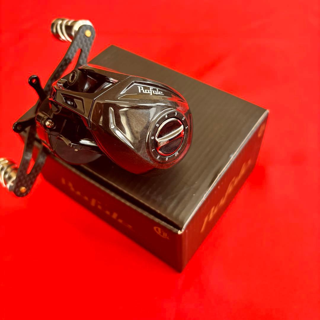 新品！　ベイトリール　ダブルハンドル　右巻き用　ラファーレ