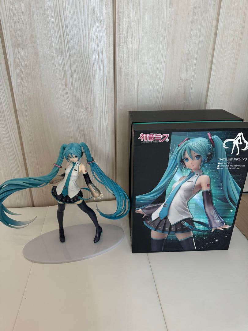 初音ミク V3フィギュア 箱付き