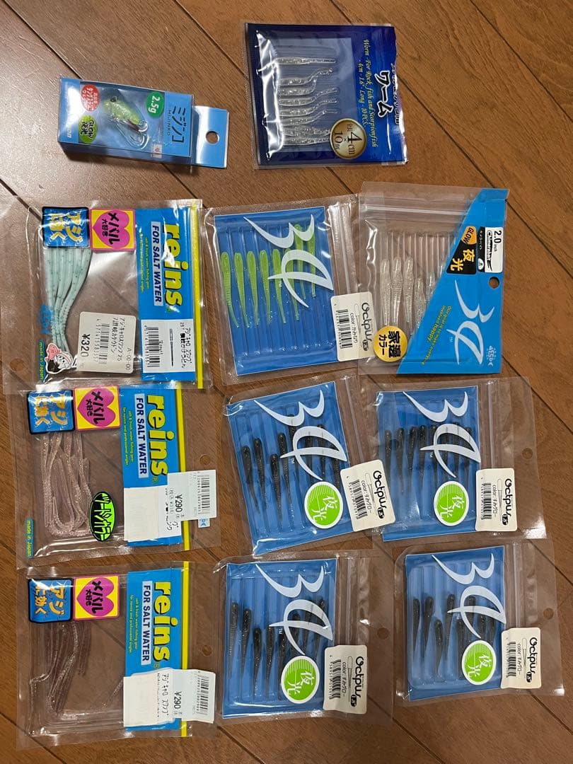 サーティーフォー 34 ワーム＋ケースセット ジグヘッド etcステッカー
