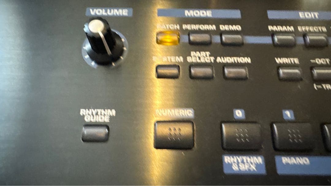 Roland JUNO-D 61鍵 シンセサイザー 専用ケース　中古美品