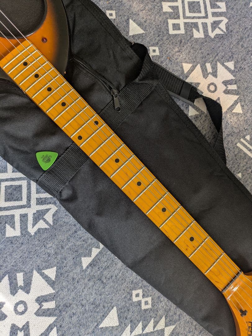 FERNANDES エレキギター サンバースト　ZO-3 専用ケース付き