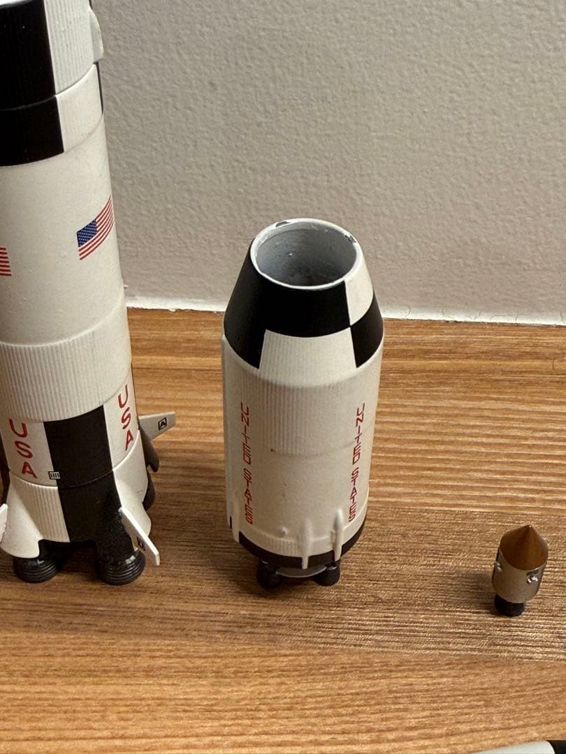 アポロ11号40周年記念 サターンV型ロケット 1/400
