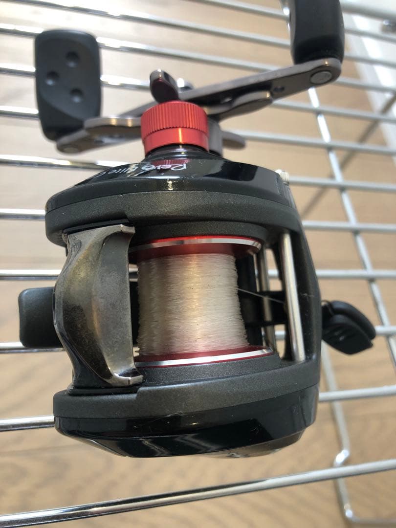 Abu Garcia Revo Elite C8 ベイトリール