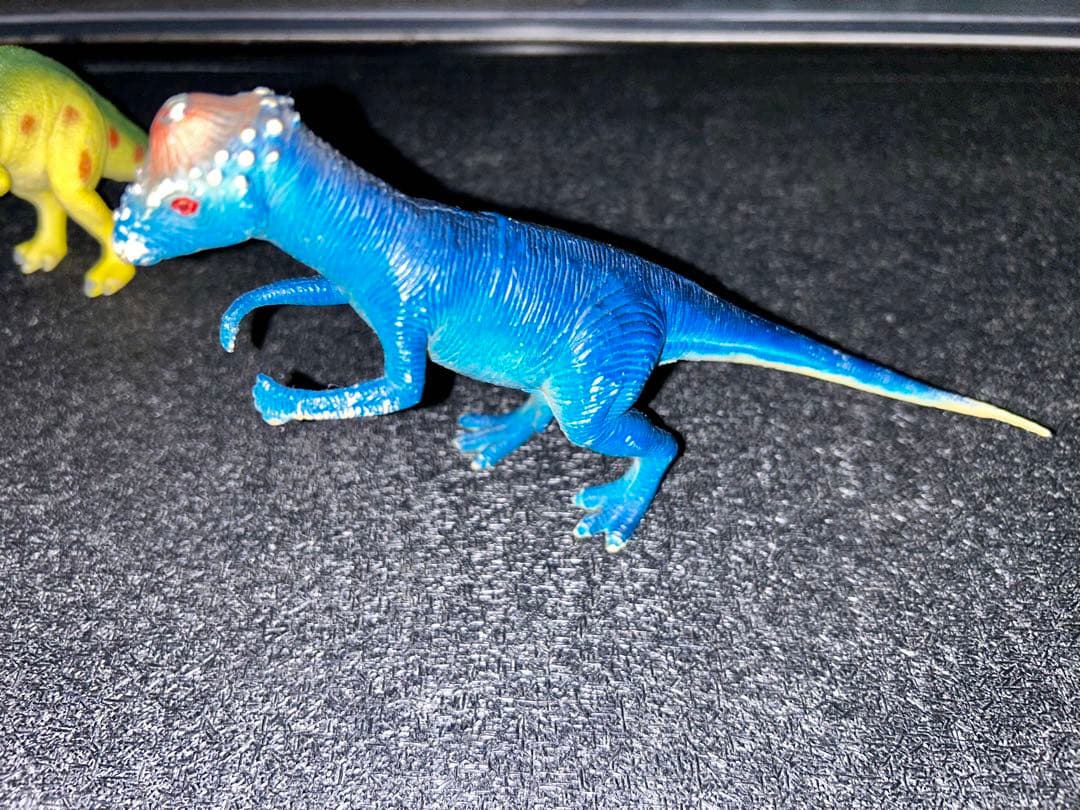 恐竜　フィギュア　dinosaur
