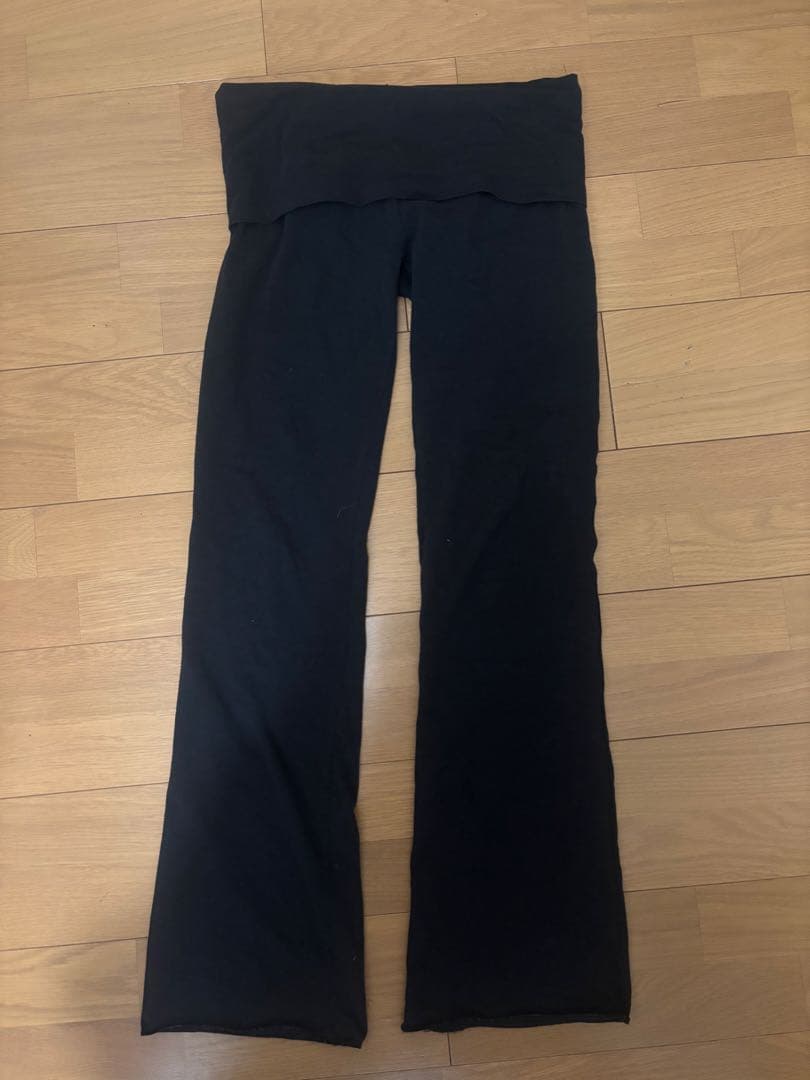 ヨガ・ピラティス FOLDOVER PANT skims Kylie Jenner