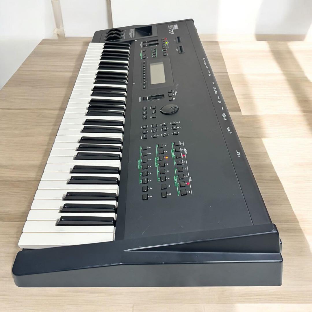 動作品✨ヤマハ SY77 シンセサイザー 61鍵盤 説明書完備 美品 音出しOK