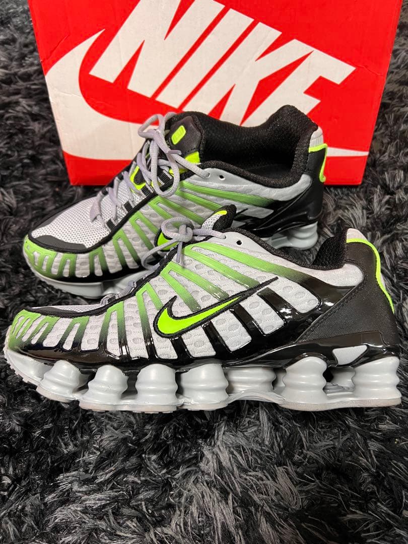 NIKE Shox シューズ グレー/ブラック/ライム