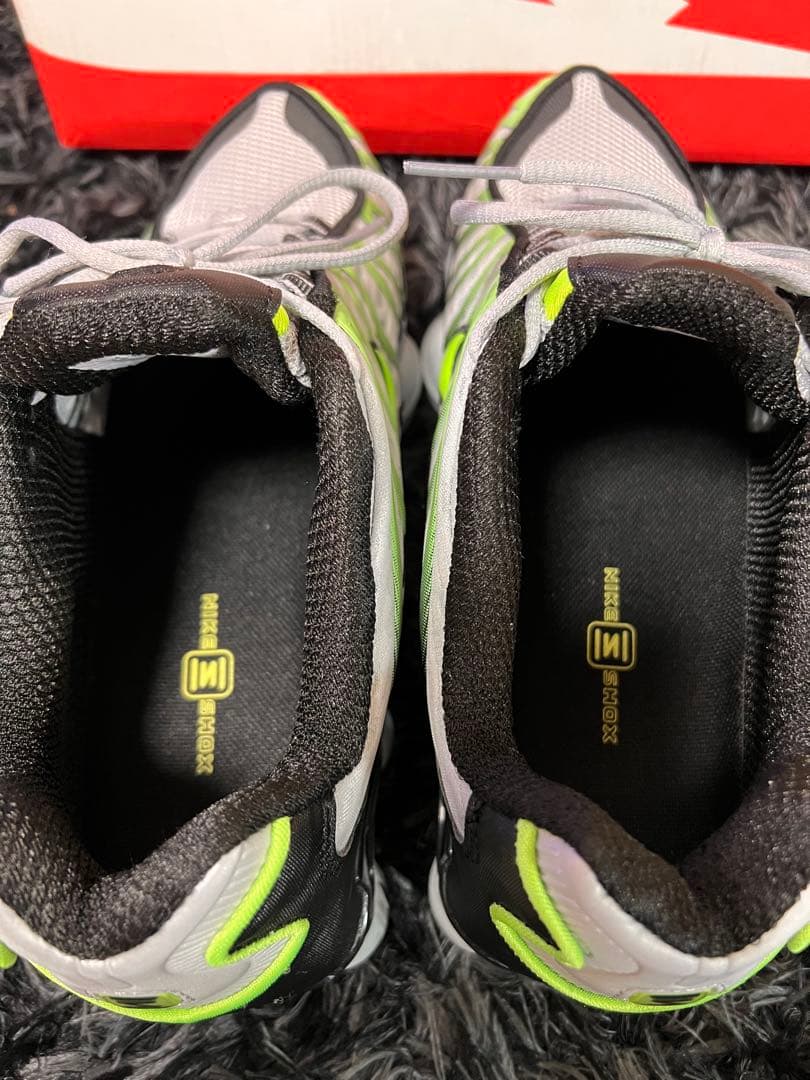 NIKE Shox シューズ グレー/ブラック/ライム