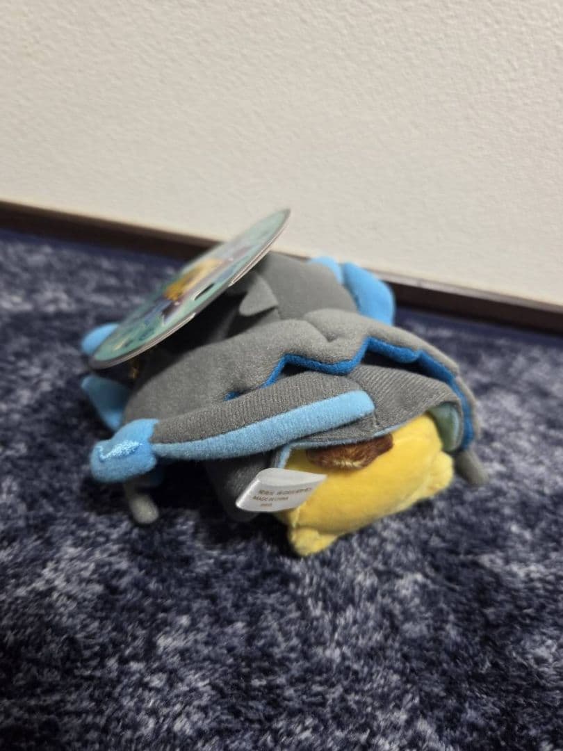 ポケモンセンター限定 メガリザードンXのポンチョ ピカチュウ マスコット タグ付