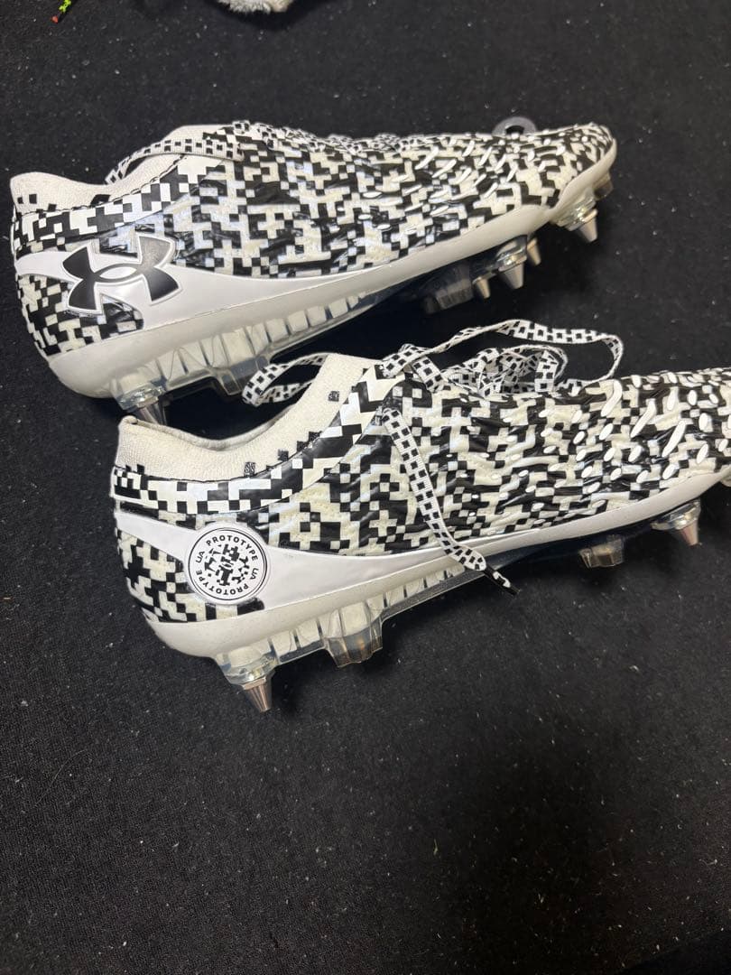 Under Armour サッカーシューズ スパイク取替式