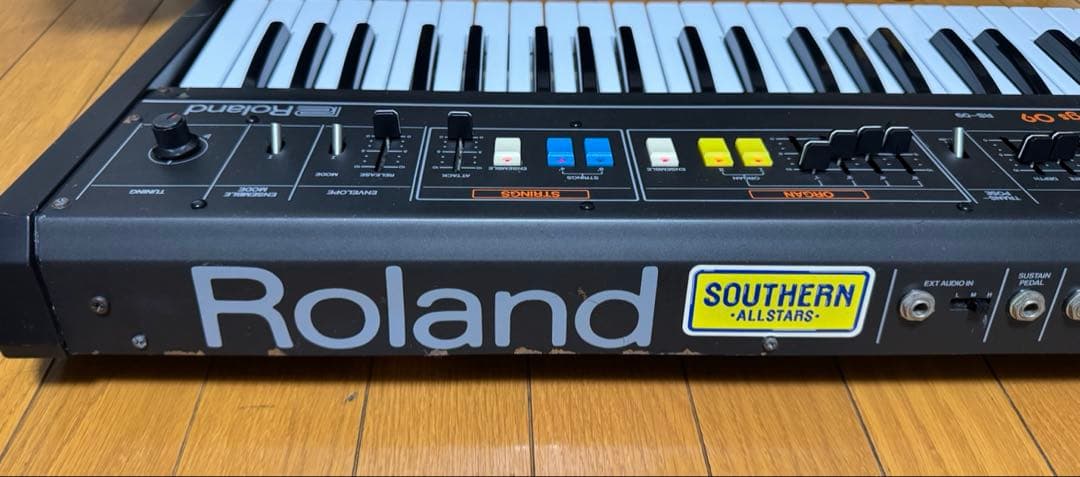 Roland RS-09 シンセサイザー