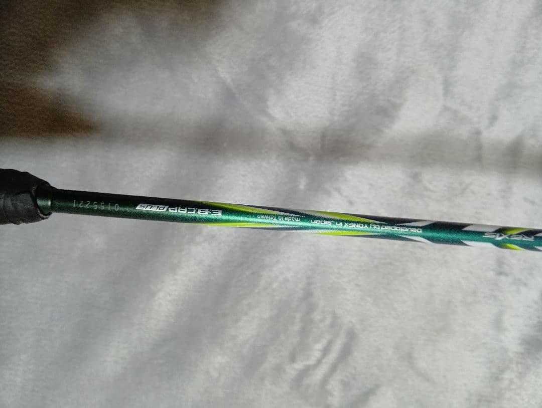 YONEX Astrox 100 Tour バドミントンラケット　4UG6