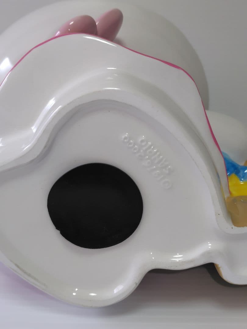 希少　キティちゃん　ハローキティ　貯金箱　陶器　大きめ