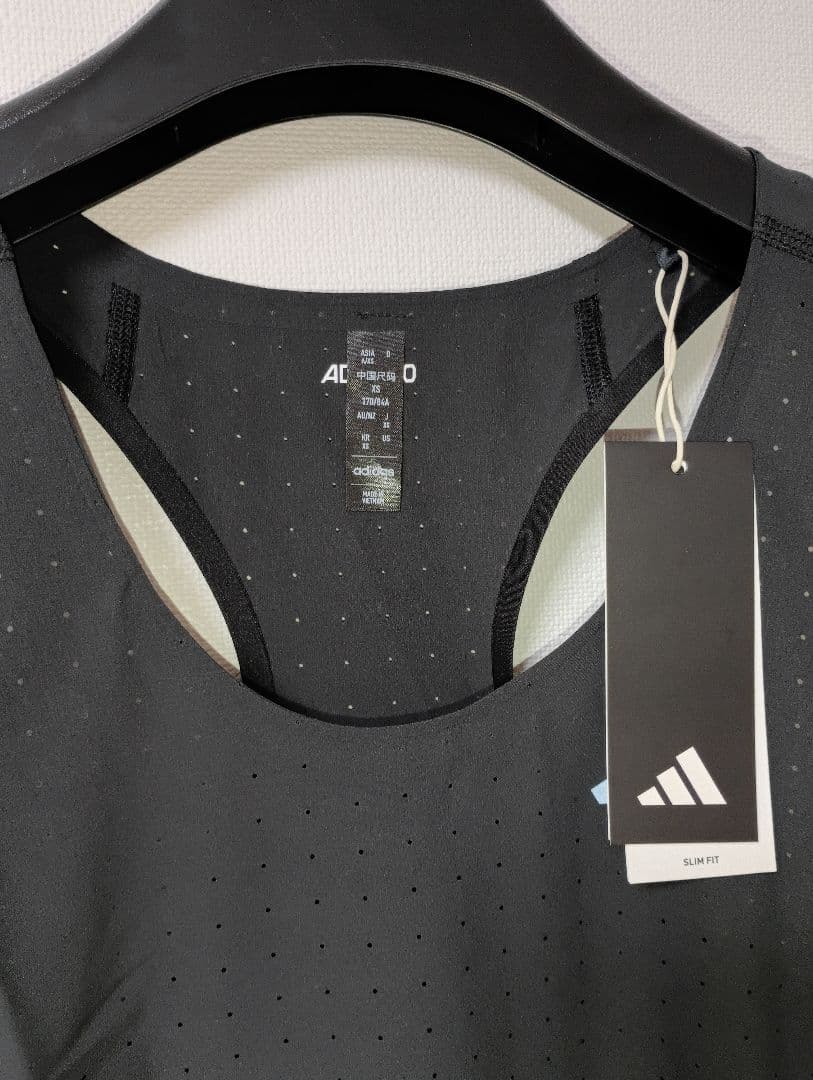 【新品】アディダス　アディゼロ　シングレット　XS