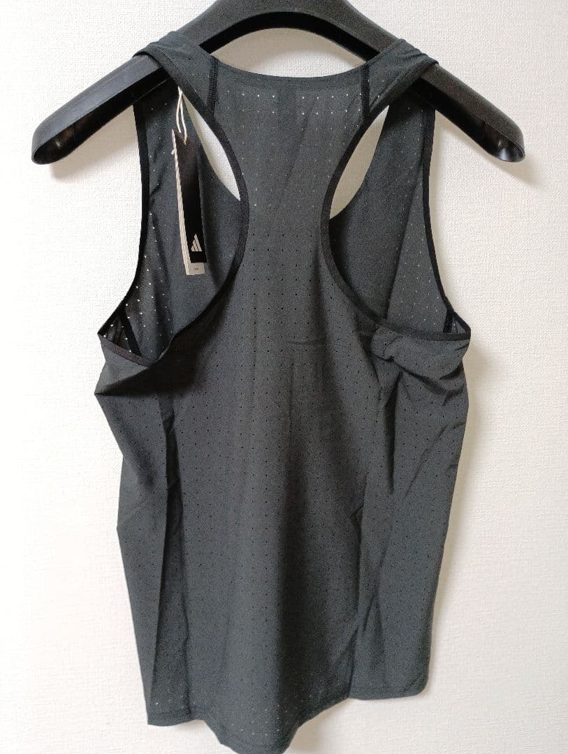 【新品】アディダス　アディゼロ　シングレット　XS