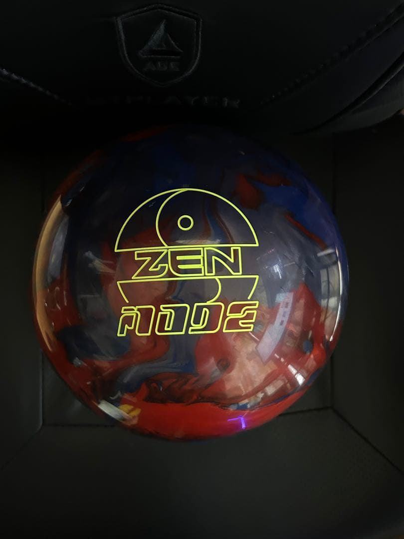 900 GLOBAL Zen Mode ボウリングボール 15lbs