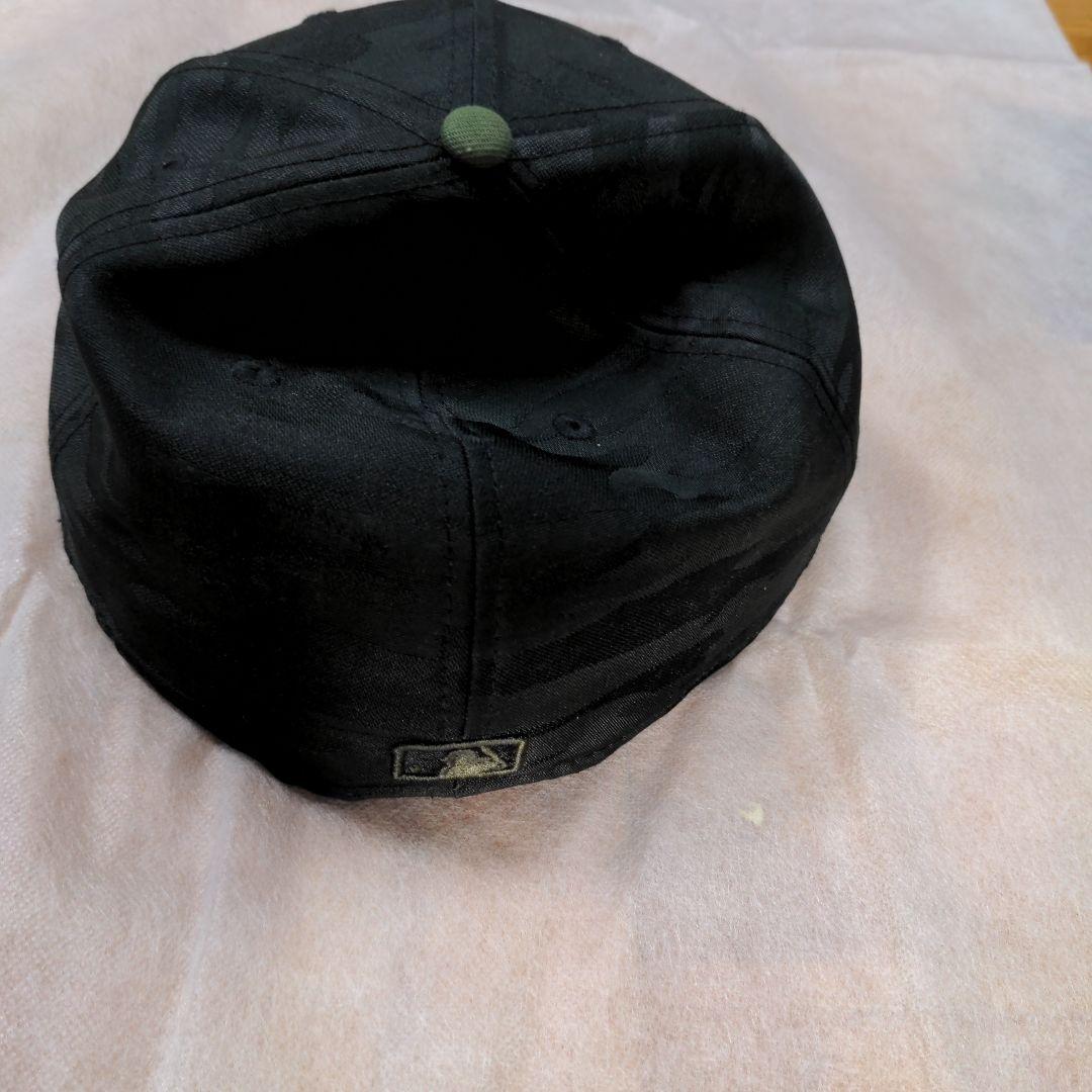 NEW ERA ピッツバーグ　パイレーツ　迷彩カラーのキャップ　7-7/8